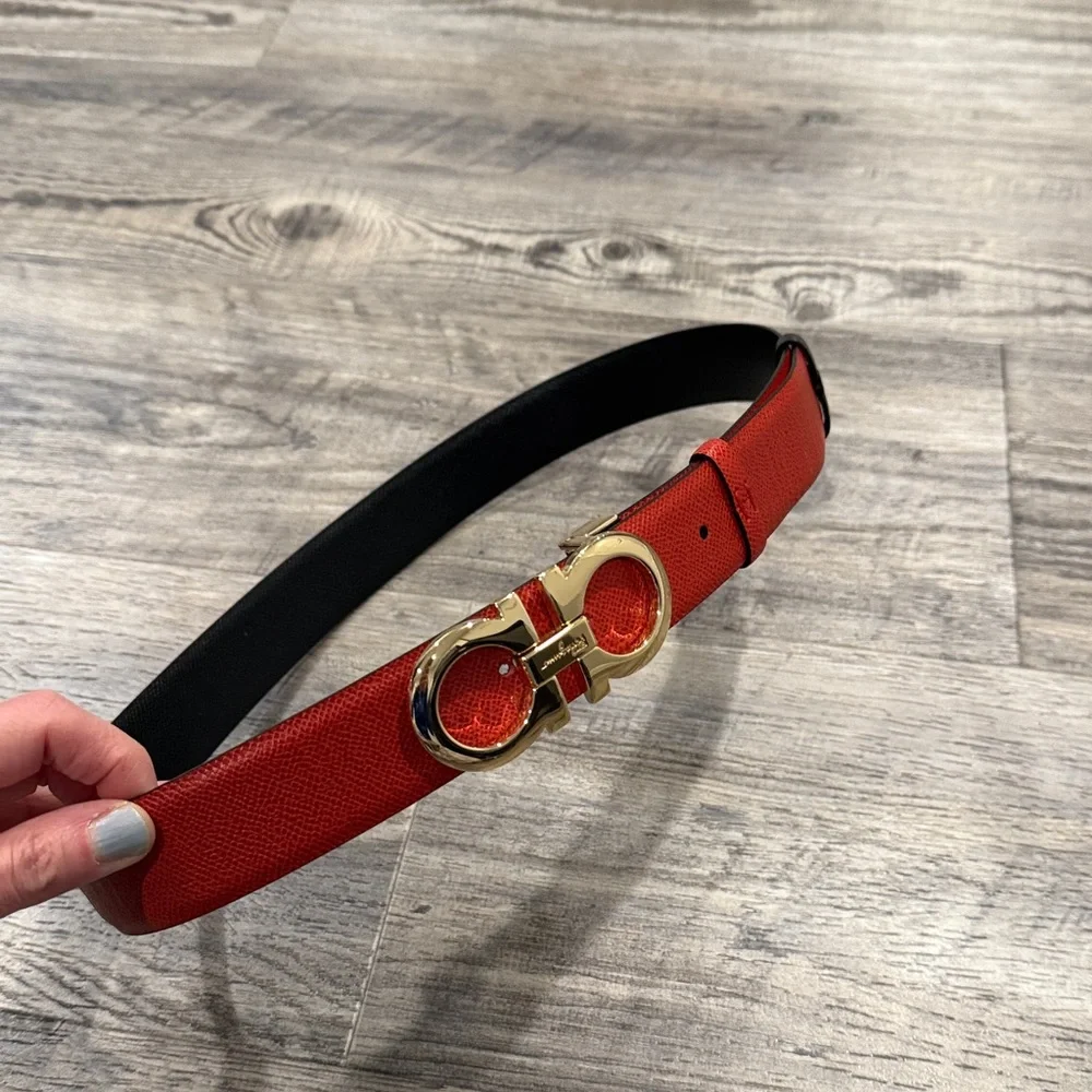 Salvatore Ferragamo Gancini Reversible Red Black Leather Belt Gold Buckle